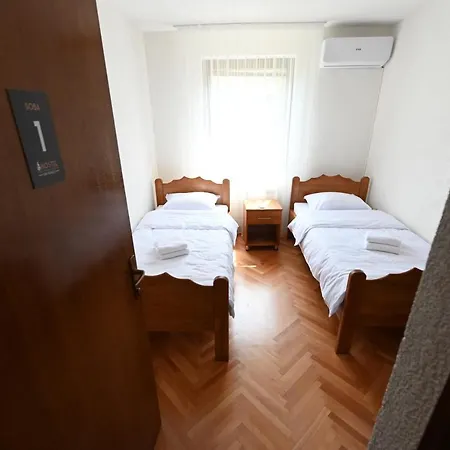 Sobe - Drvorez * Banja Luka