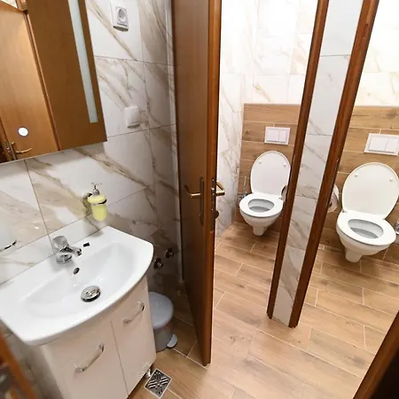 Sobe - Drvorez Hostel *
